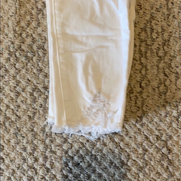 American Eagle Jeans - Picture 2 of 4